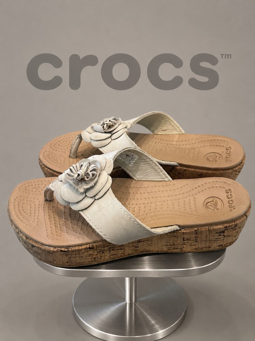 Crocs A-Leigh Flower Wedge Flip Beige Cork Sandals Women’s 6